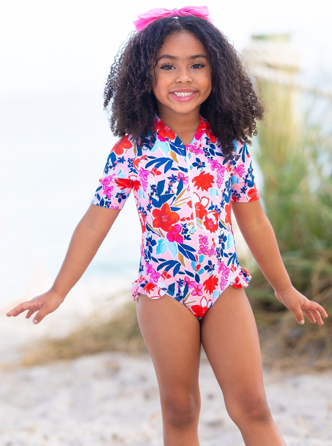 Little Girls Floral Short Sleeve One Piece Rash Guard Swimsuit – Mia Belle  Girls