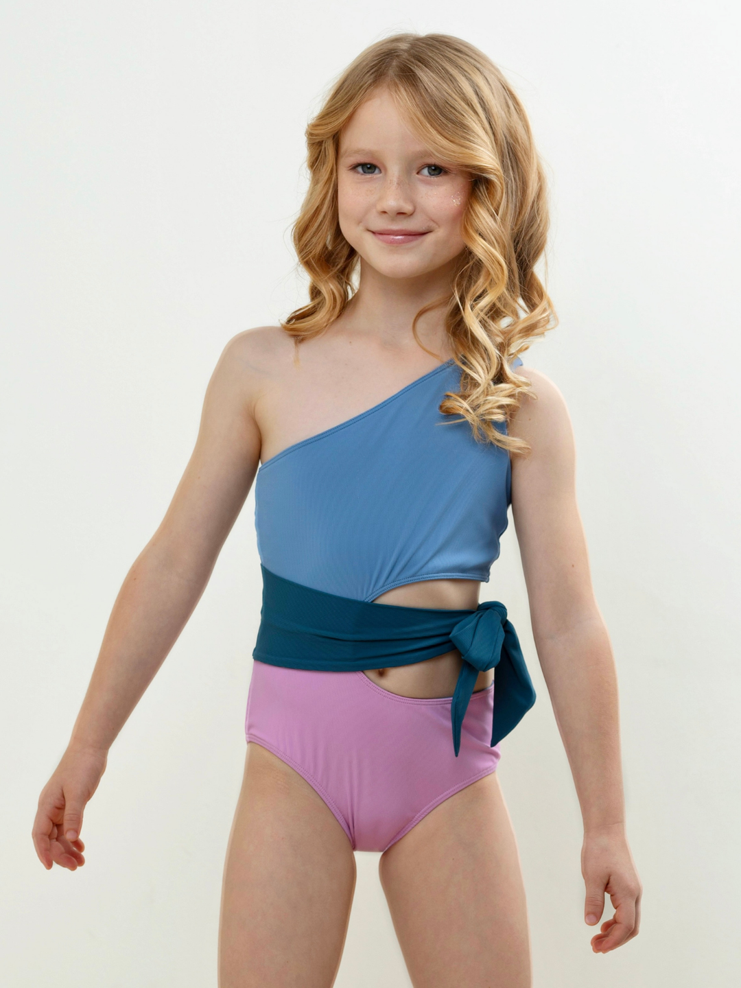 Girls beach outfit colorblock swimsuit with stylish cutout design