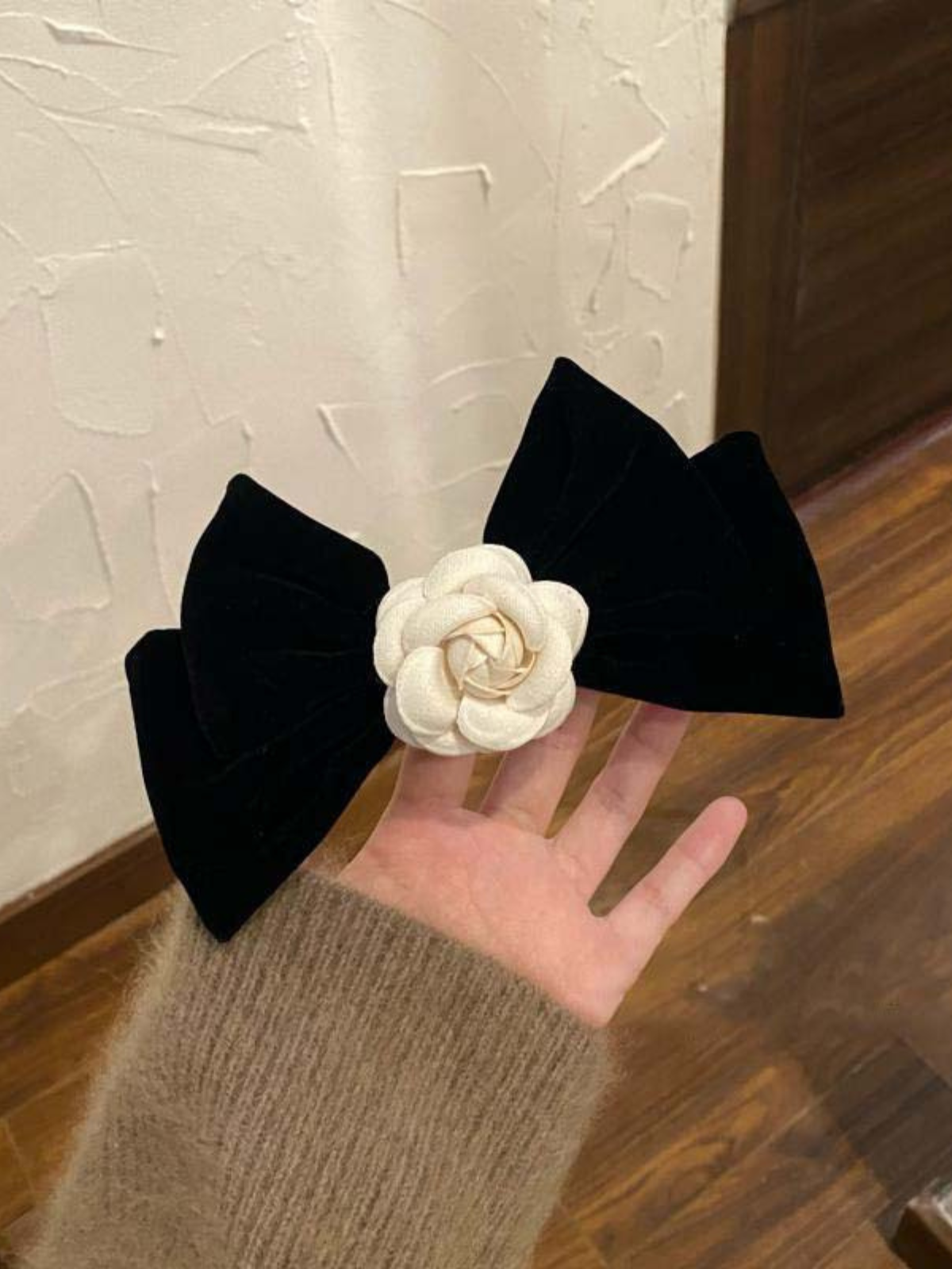 1pc Vintage Camellia Flower & Black Velvet Butterfly Bow Hair Clip For  Women, Perfect For Daily Use