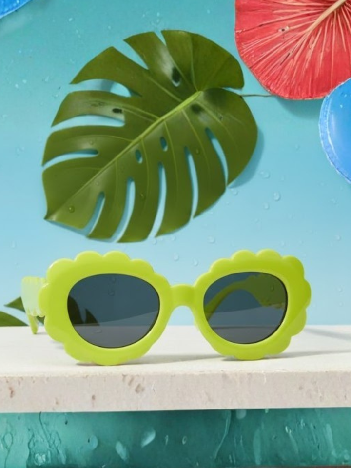 Sunny Petals Retro Sunglasses