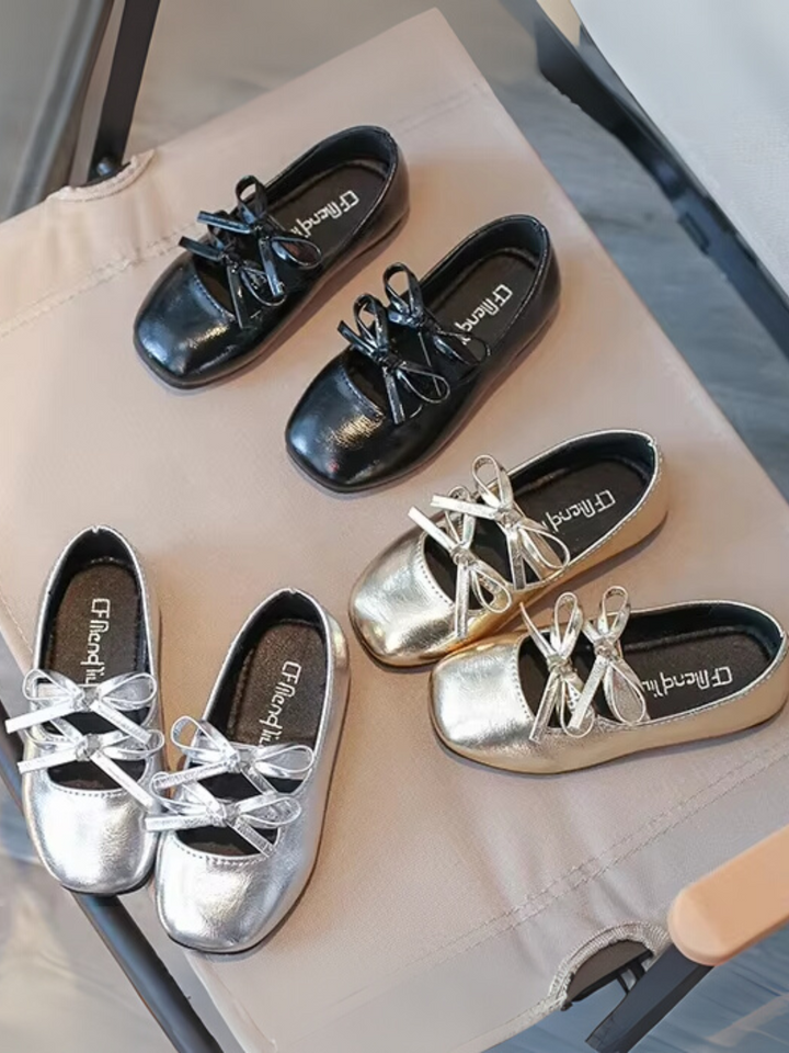 Double Bow Metallic Flats