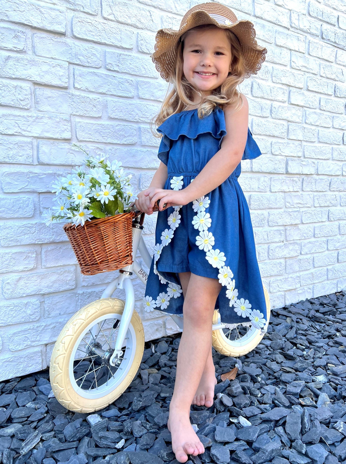 Girls Spring Outfits | Toddler Daisy Sleeveless Chambray Romper Dress