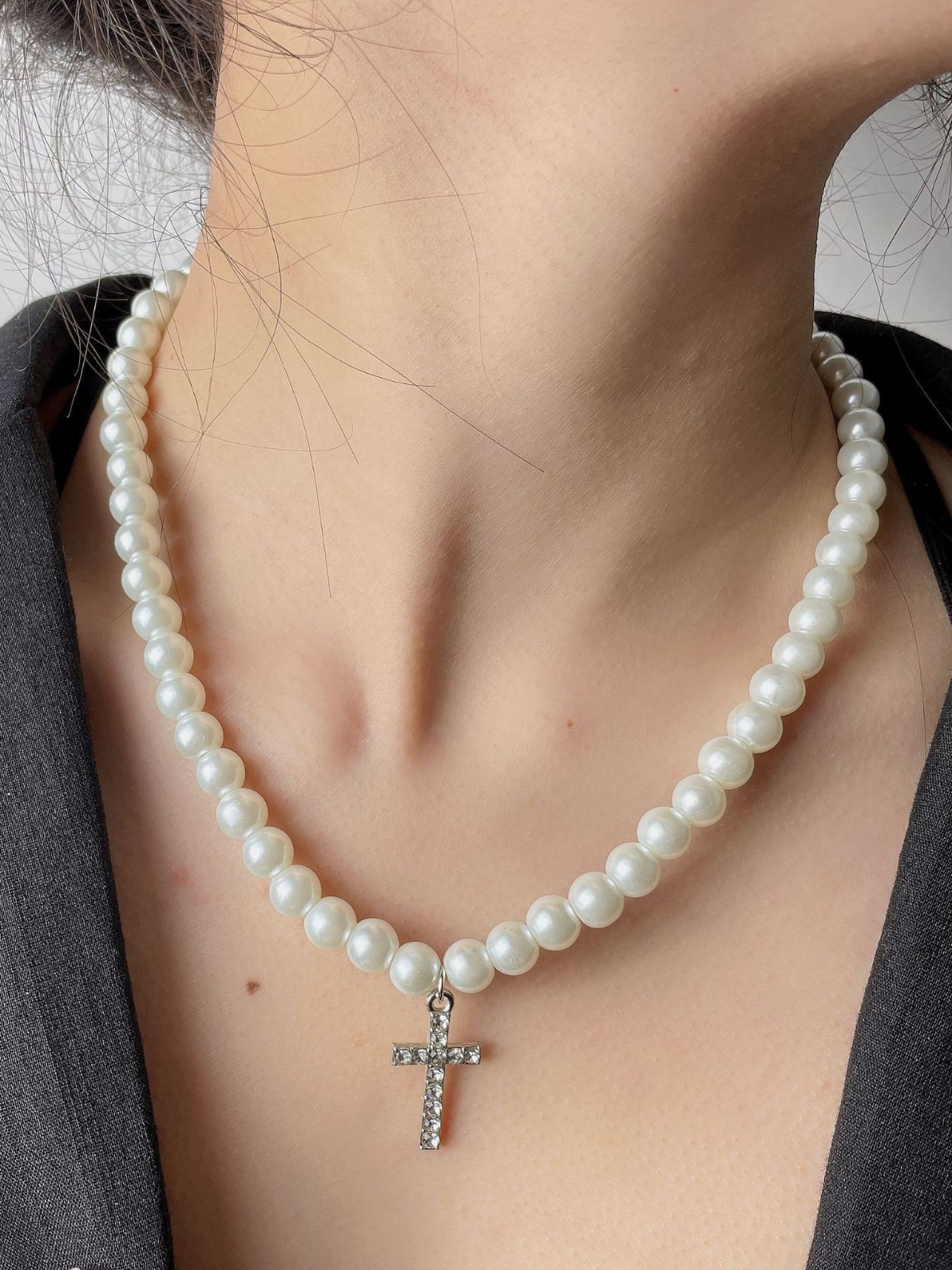 Girls Formal Accessories | Diamond Cross Pendant Pearl Necklace
