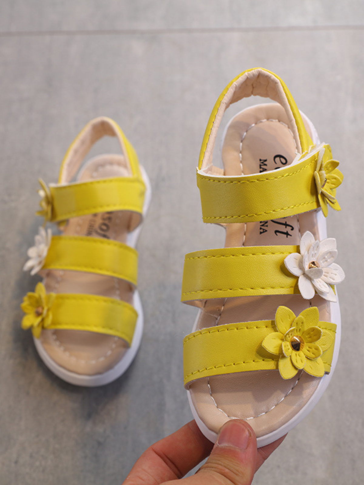 Toddler and Little Girls Shoes | Cute Flower Sandals | Mia Belle Girls
