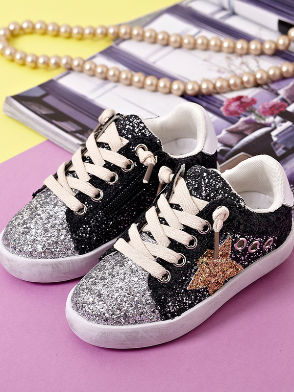 Aggregate 153+ trending sneakers for girls