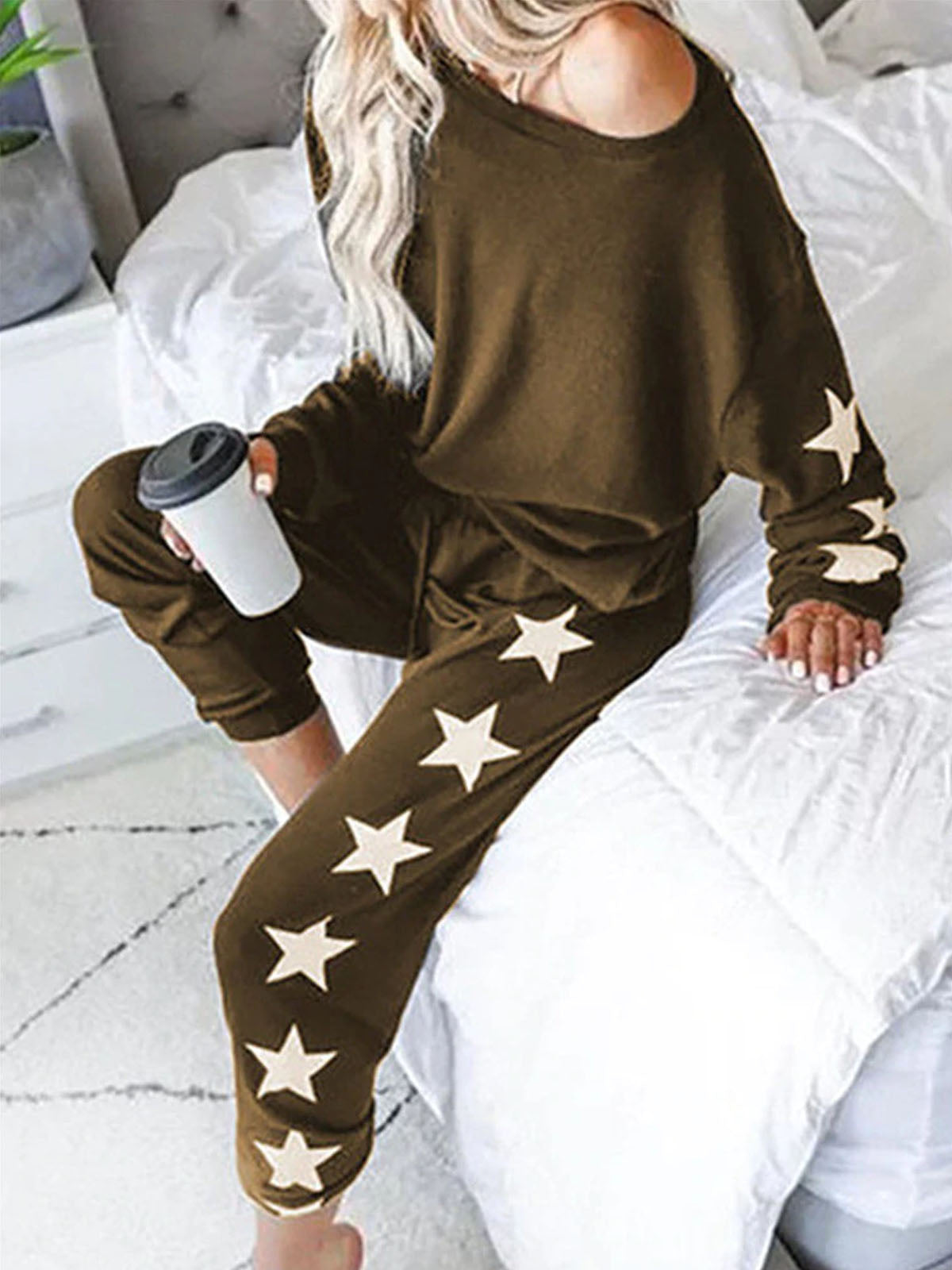 Women's Star Print Loose Lounge Top with Matching Jogger Pants