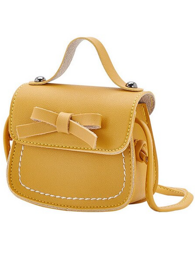 Girl with crossbody handbag with little bow Yellow
