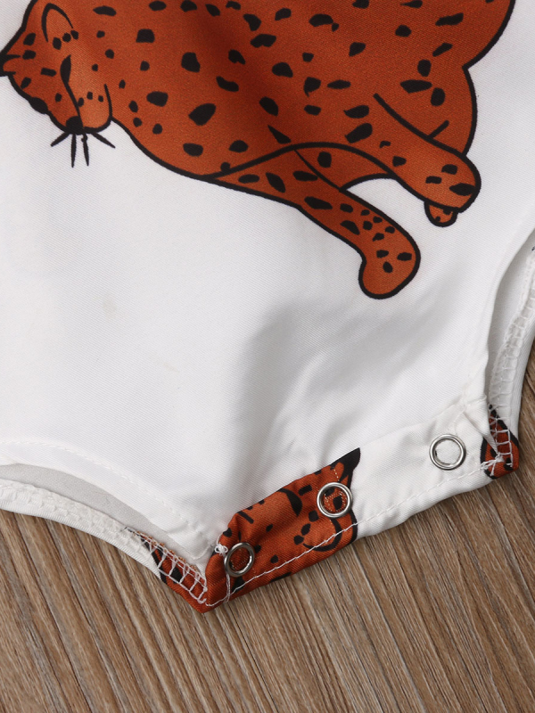 Baby white onesie with leopards printed has ruffled short sleeves and a cute collar. Front button and elastic waist.