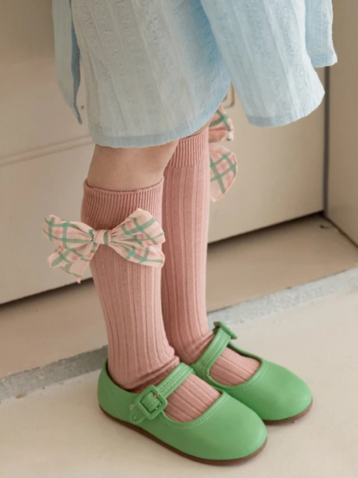 Preppy Little Girl Plaid Bow Knee-High Socks