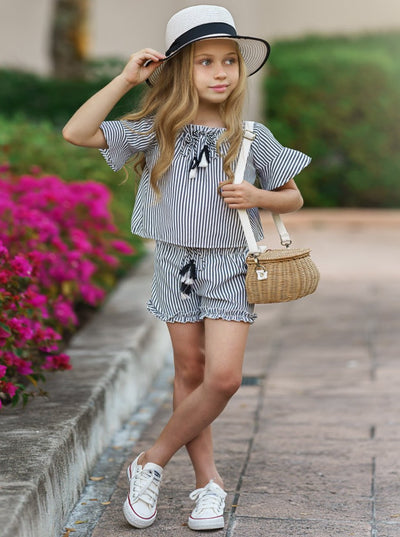 Girls Spring Outfits | Blue Pinstriped Off Shoulder Top And Shorts Set ...