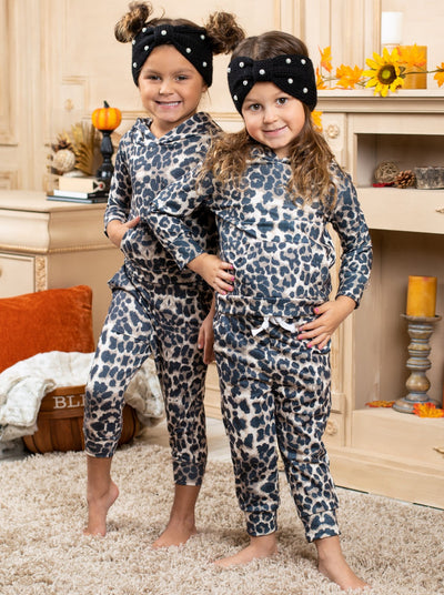 Cute Winter Set | Girls Leopard Print Kangaroo Pocket Hoodie Jogger Set