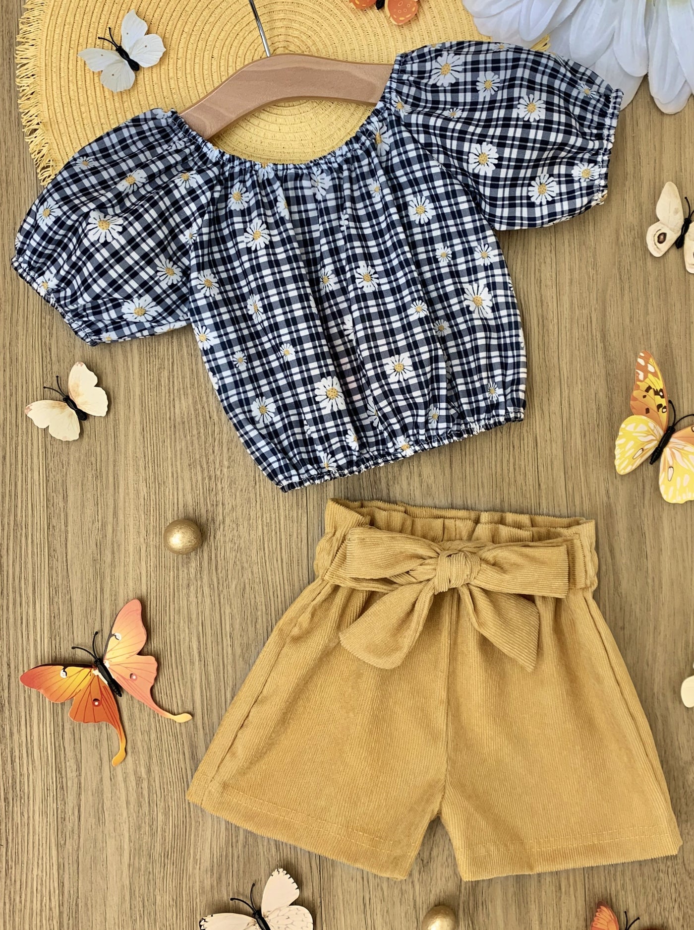 Spring Outfits | Girls Plaid Daisy Smocked Top & Paperbag Shorts Set