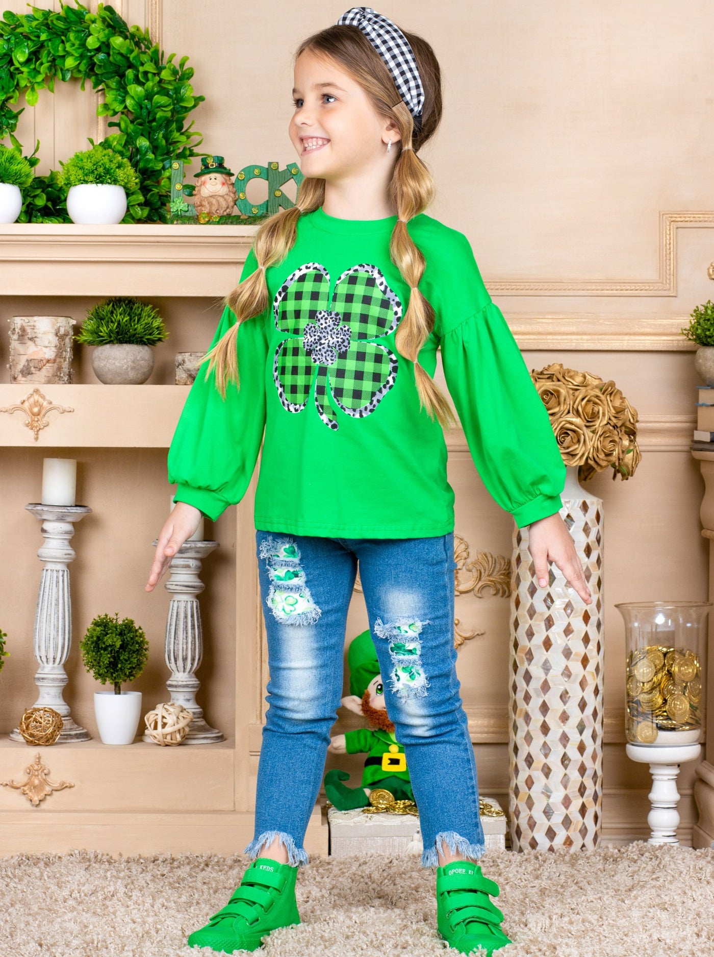 Girls Long Sleeved Plaided Clover Applique TGirls Long Sleeved Plaided Clover Applique Top 2T-10Y Spring St Patricks Dayop 2T-10Y Spring St Patricks Day