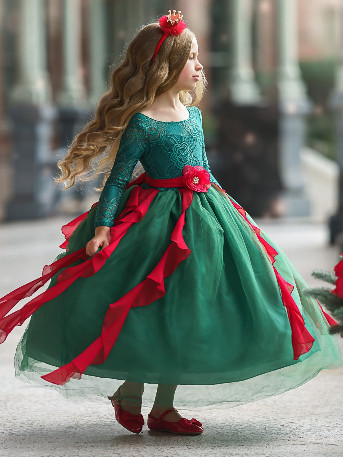 Share 171+ red christmas evening gowns best