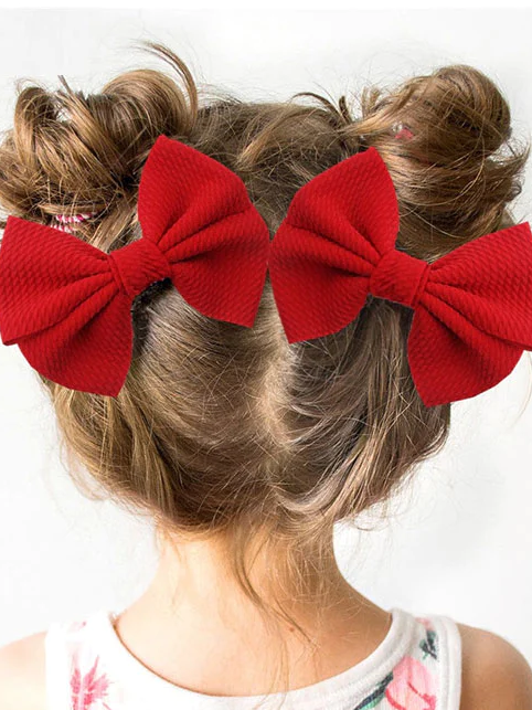 Quilted Red Bow Clip Set