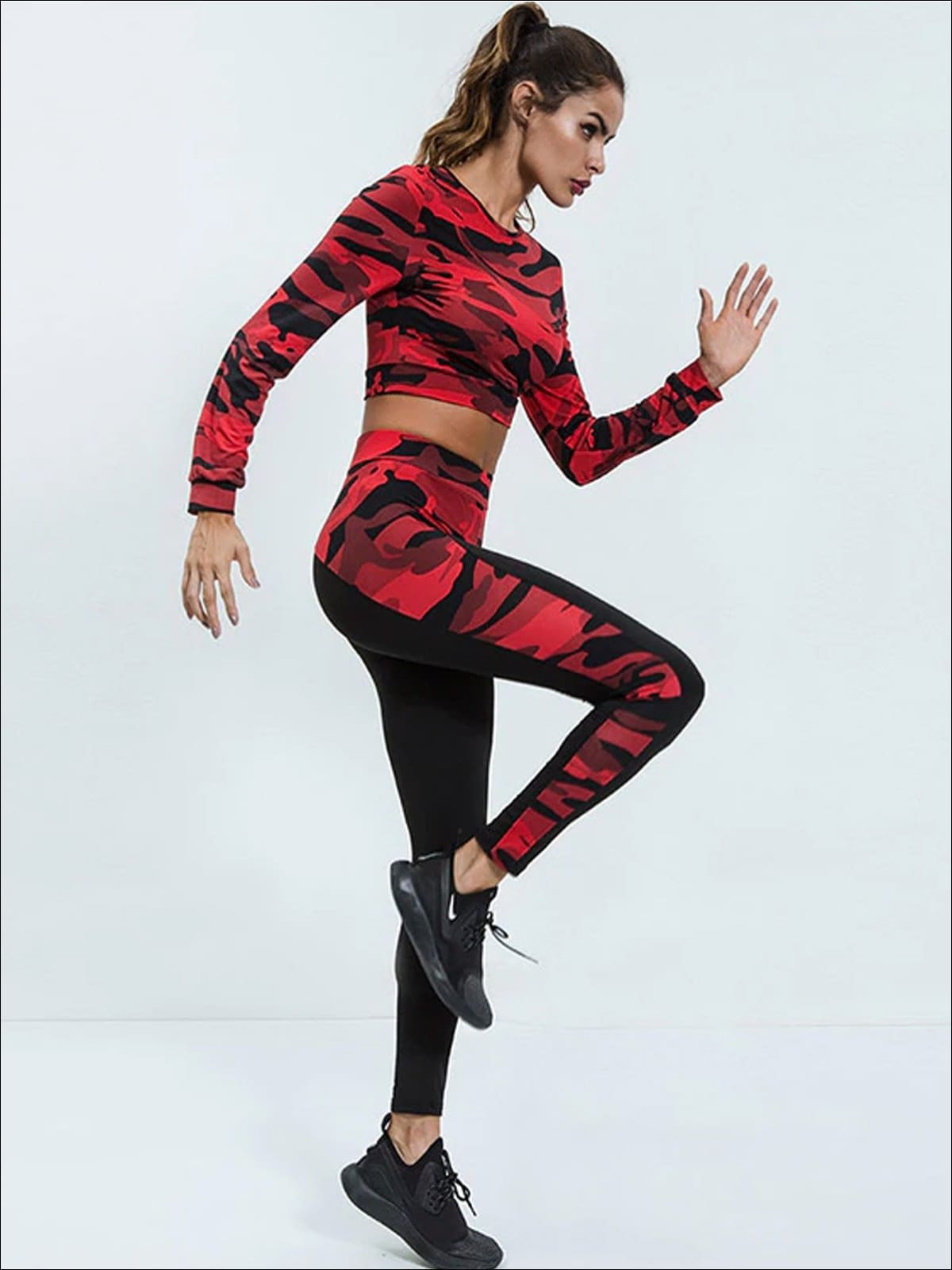 Womens Camo Print Long Sleeve Crop Top & Leggings Set - Womens Activewear