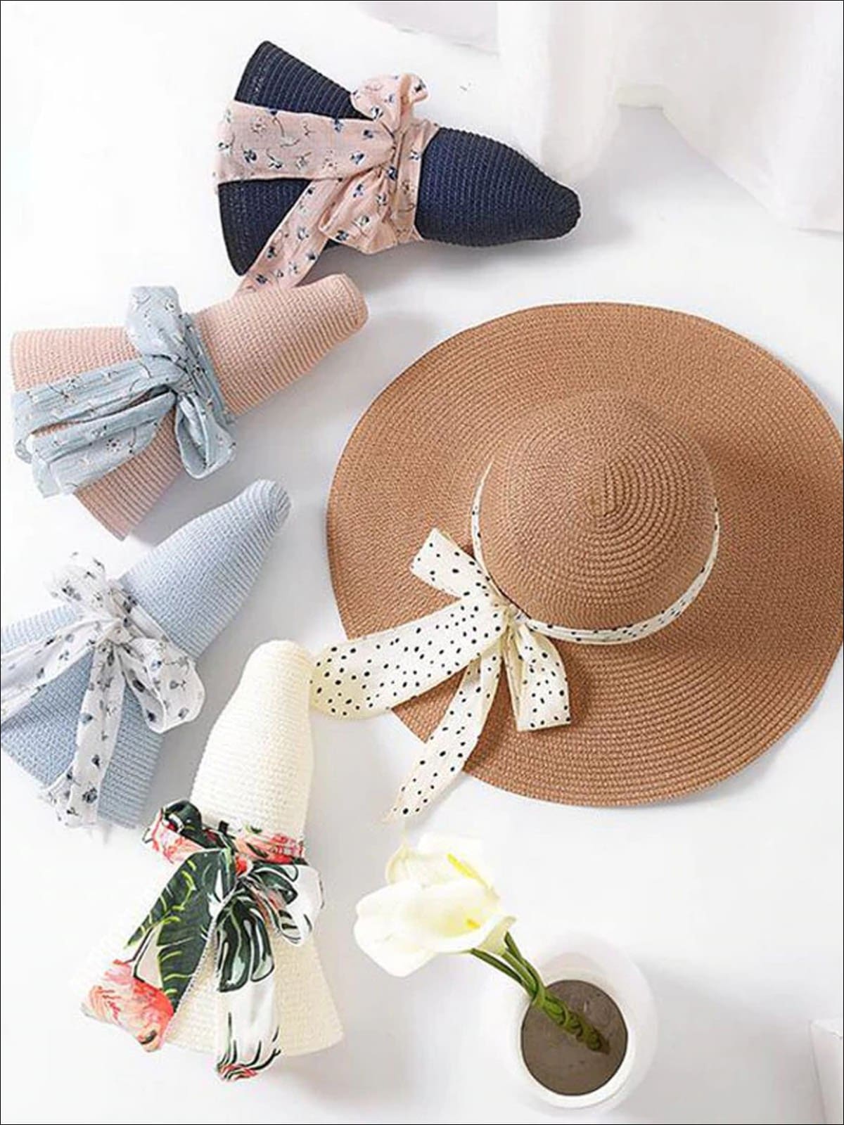 Womens Fashion Straw Hat With Printed Ribbon - Womens Accessories
